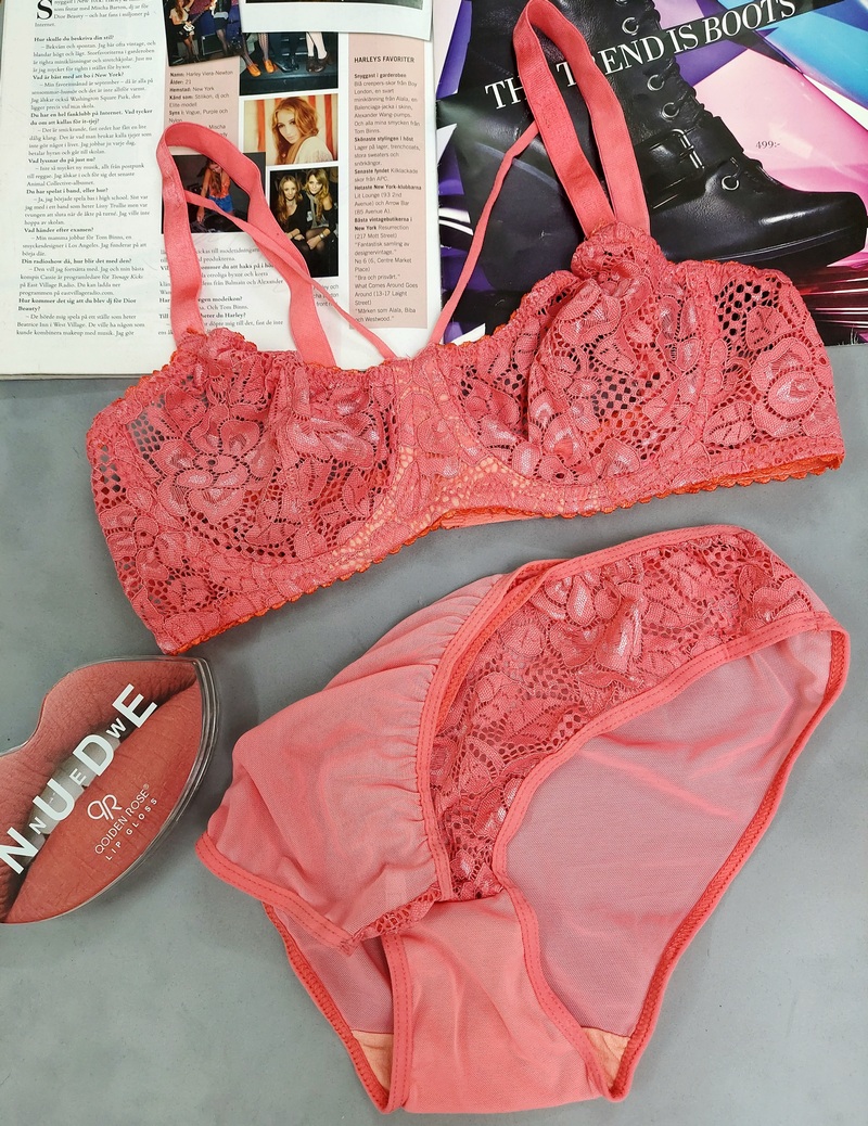 ست لباس زیر گیپور هارنس دار مدل فلور(گلبهی)