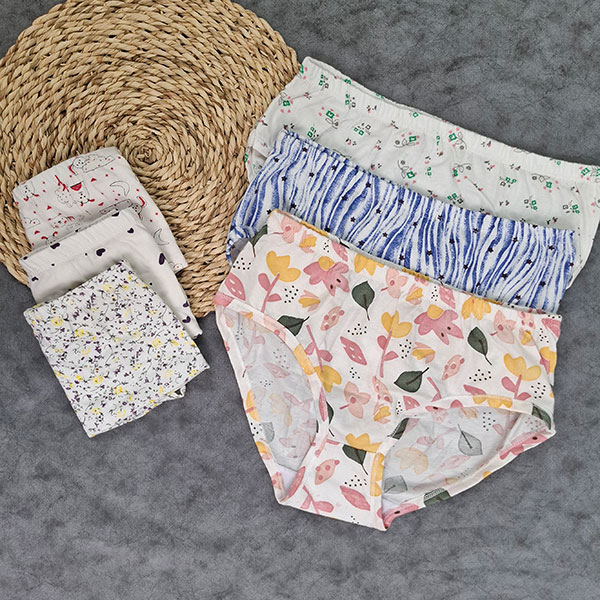 شورت  زنانه نخی مدل گلدار کد 122(پک دو عددی)